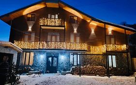 Manana Japaridze'S Guesthouse